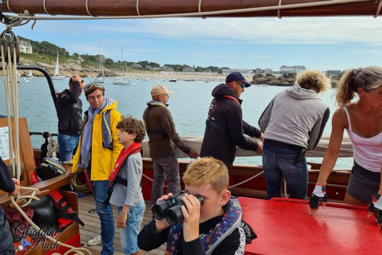 Rangement de la flèche Les 7 îles sur le Sant C’hirec